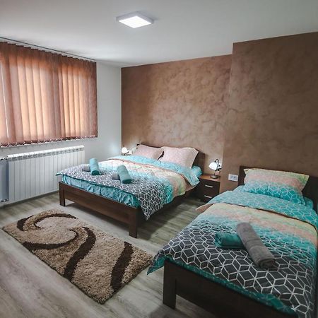 Kristal Apartmani Arandjelovac Kültér fotó